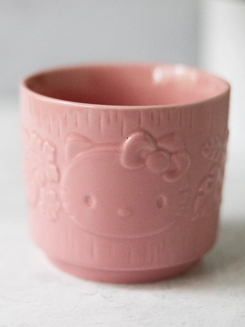 Sanrio pink Hello Kitty and friends ceramic tiki style planter 2020 3.5